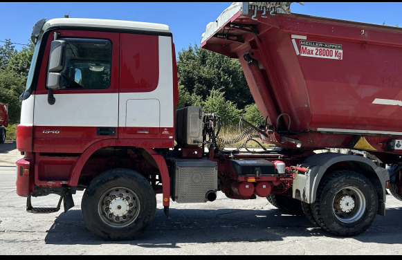 Tracteur routier 4x4 Mercedes Actros 2046 AS (2013 - 648.117 km) - Tracteur routier: photos 1 Tracteur routier 4x4 Mercedes Actros 2046 AS (2013 - 648.117 km) - Tracteur routier: photos 1