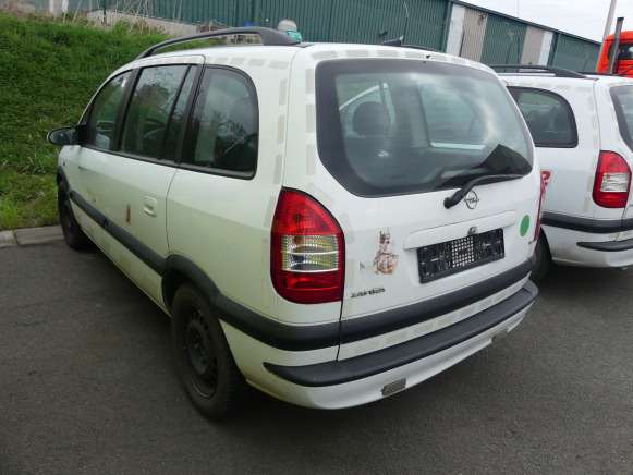 Voiture Opel ZAFIRA (2004-179.238 km) - Voiture: photos 4 Voiture Opel ZAFIRA (2004-179.238 km) - Voiture: photos 4