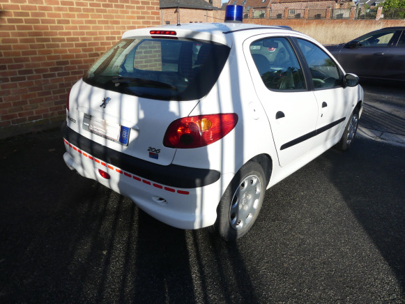 Voiture Peugeot 206 (2006-87.764 km) - Voiture: photos 3 Voiture Peugeot 206 (2006-87.764 km) - Voiture: photos 3