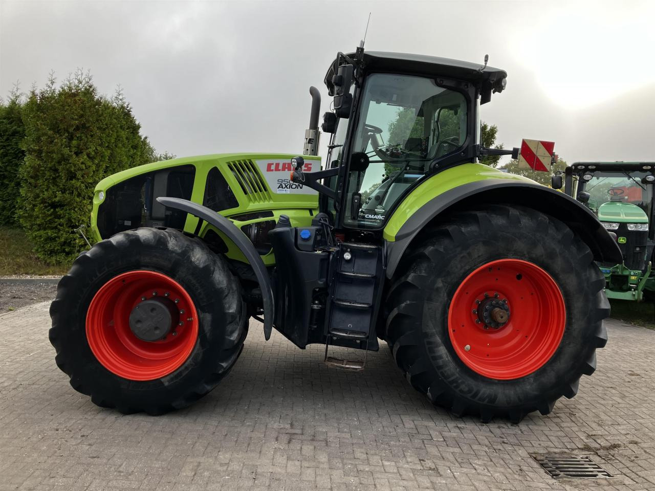 CLAAS Axion 950 - Tracteur agricole: photos 1 CLAAS Axion 950 - Tracteur agricole: photos 1