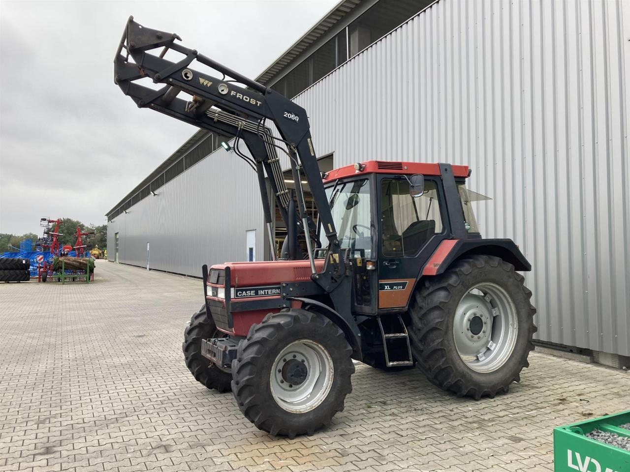 Case-IH 844 XL Plus - Tracteur agricole: photos 1 Case-IH 844 XL Plus - Tracteur agricole: photos 1