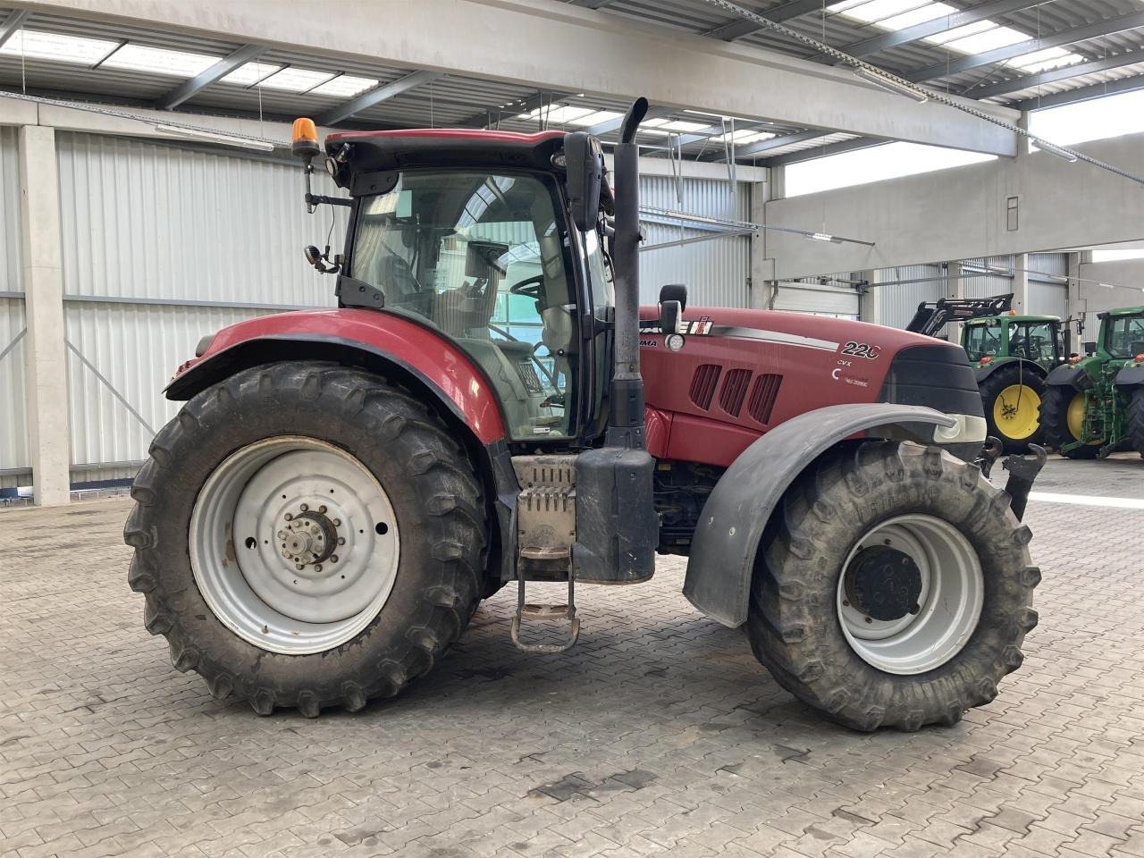 Case-IH Puma CVX 220 - Tracteur agricole: photos 4 Case-IH Puma CVX 220 - Tracteur agricole: photos 4