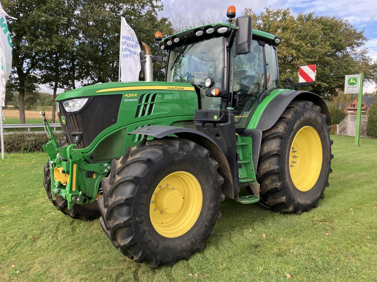 John Deere 6215R - Tracteur agricole: photos 1 John Deere 6215R - Tracteur agricole: photos 1