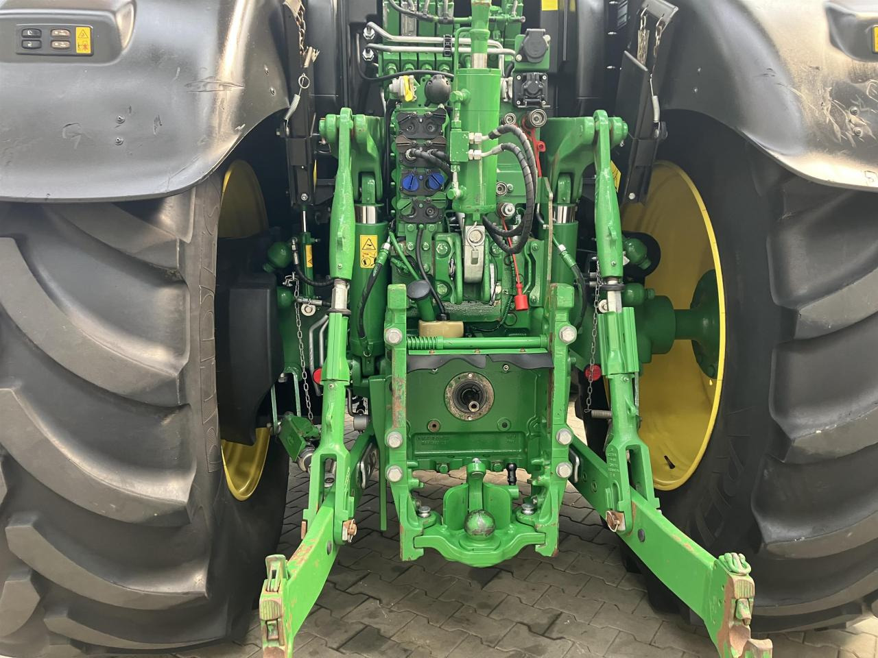 John Deere 6215R - Tracteur agricole: photos 5 John Deere 6215R - Tracteur agricole: photos 5