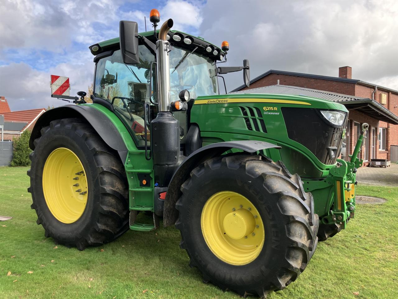 John Deere 6215R - Tracteur agricole: photos 3 John Deere 6215R - Tracteur agricole: photos 3