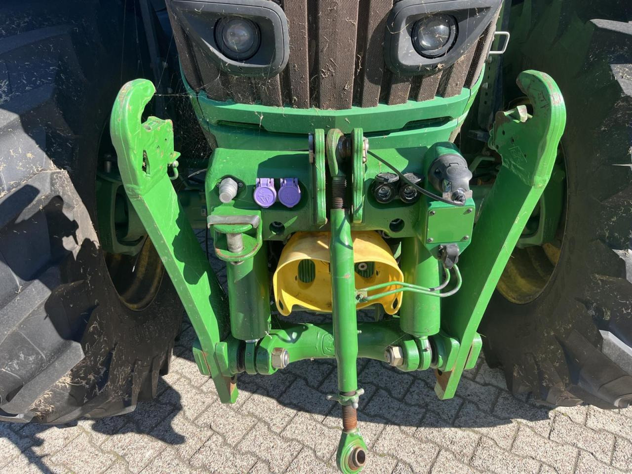 John Deere 6215R - Tracteur agricole: photos 5 John Deere 6215R - Tracteur agricole: photos 5