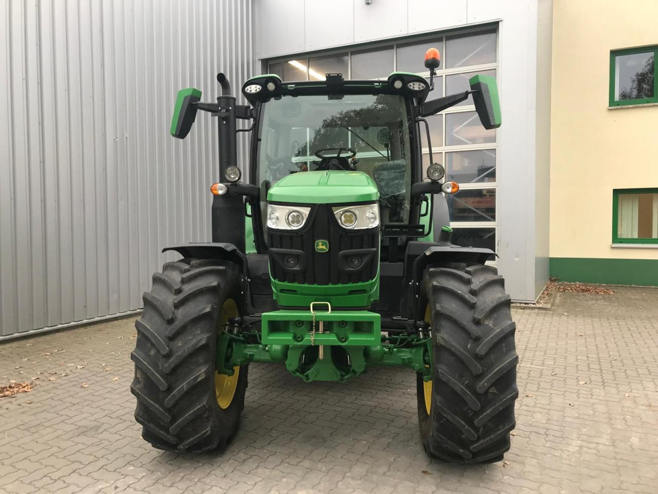 John Deere 6R 130 - Tracteur agricole: photos 4 John Deere 6R 130 - Tracteur agricole: photos 4