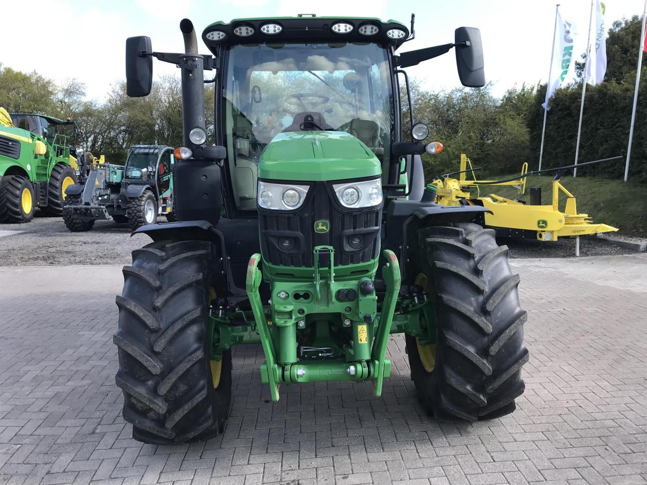 John Deere 6R 140 - Tracteur agricole: photos 3 John Deere 6R 140 - Tracteur agricole: photos 3