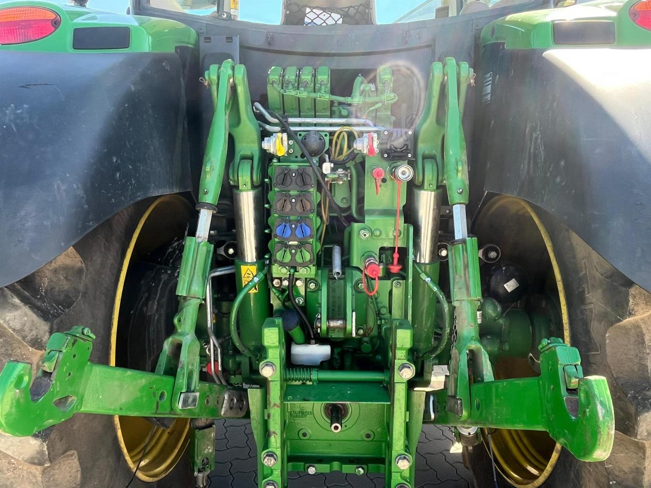 John Deere 6R 185 - Tracteur agricole: photos 5 John Deere 6R 185 - Tracteur agricole: photos 5