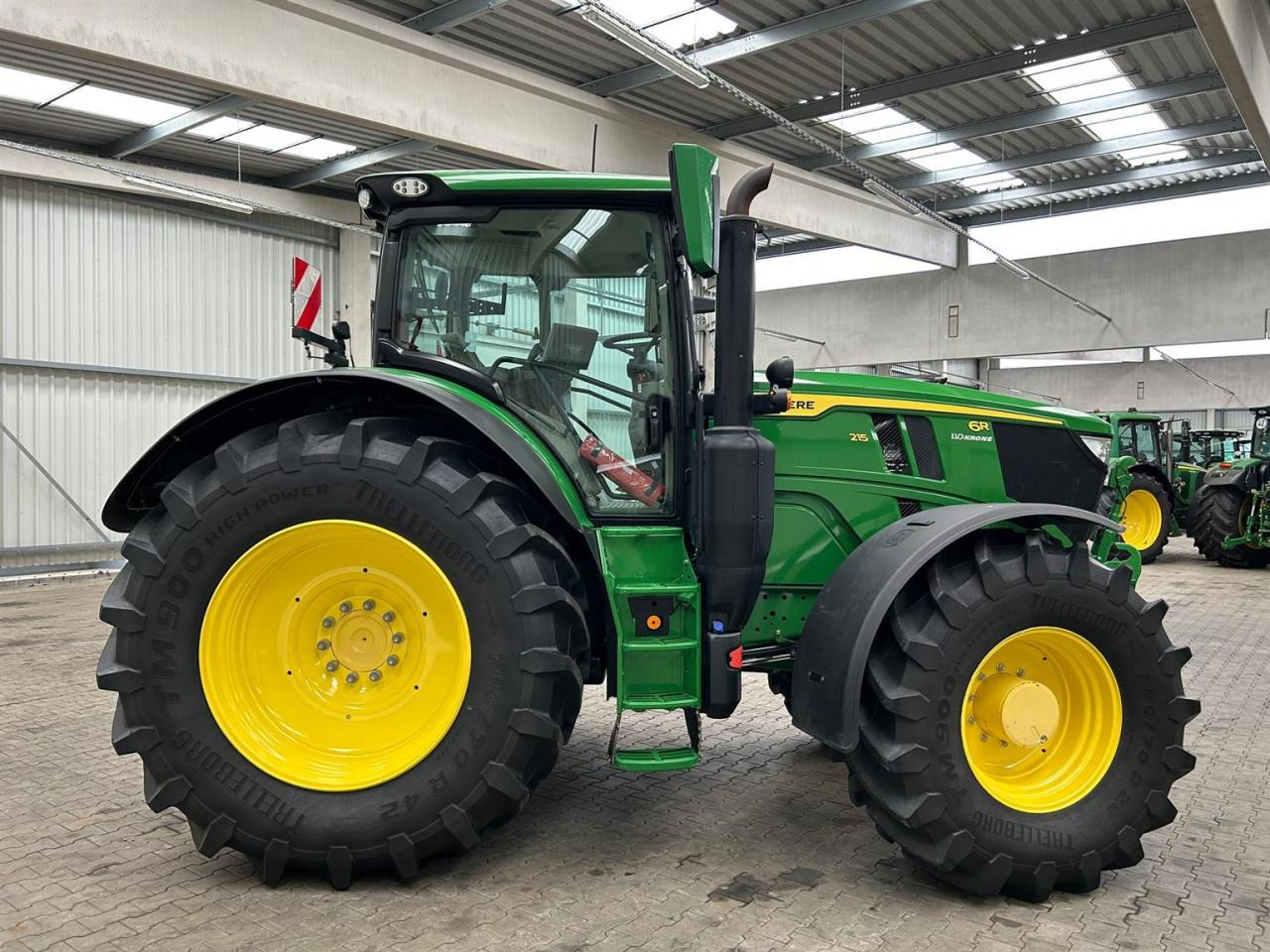 John Deere 6R 215 - Tracteur agricole: photos 5 John Deere 6R 215 - Tracteur agricole: photos 5