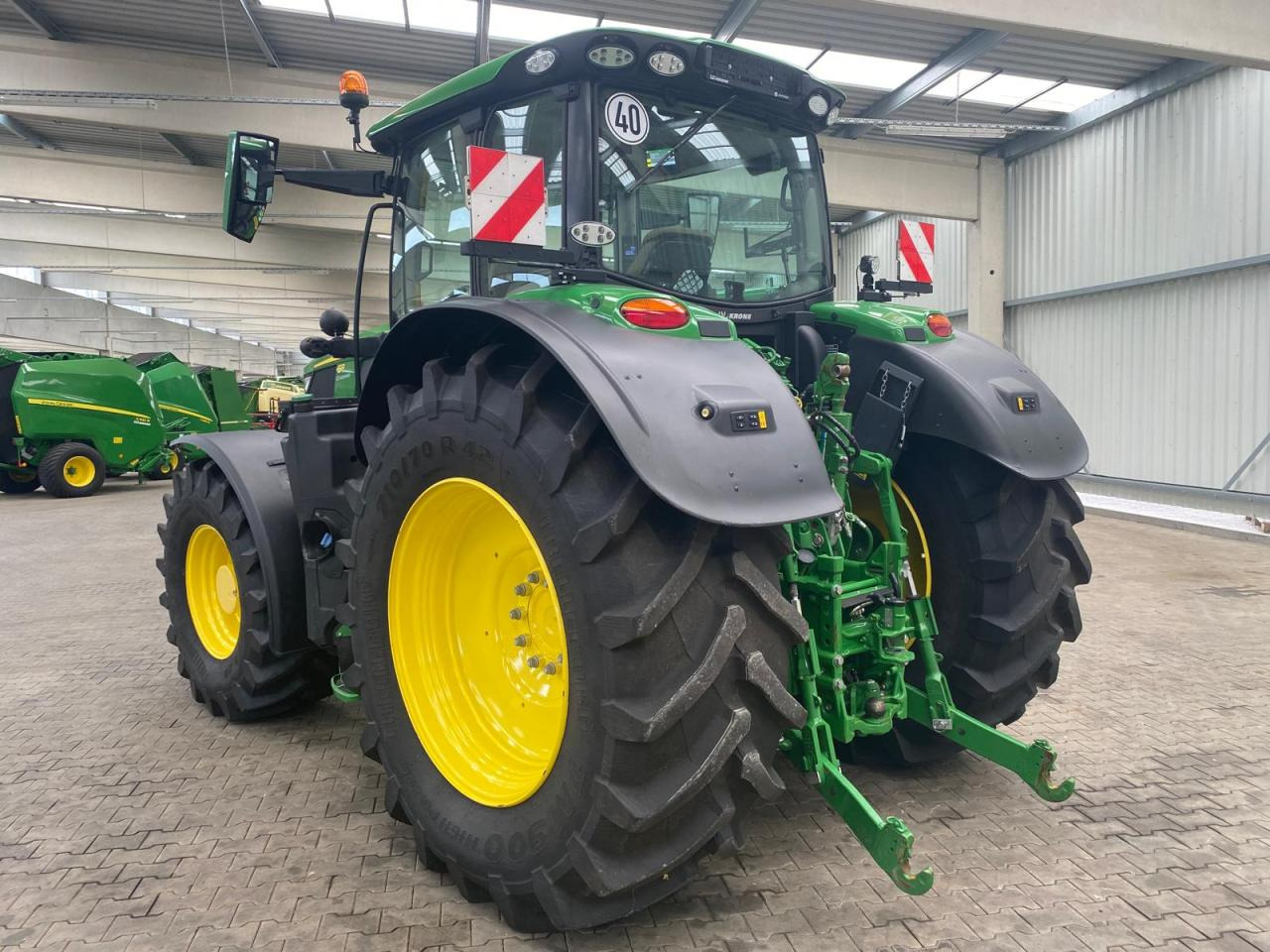 John Deere 6R 215 - Tracteur agricole: photos 4 John Deere 6R 215 - Tracteur agricole: photos 4