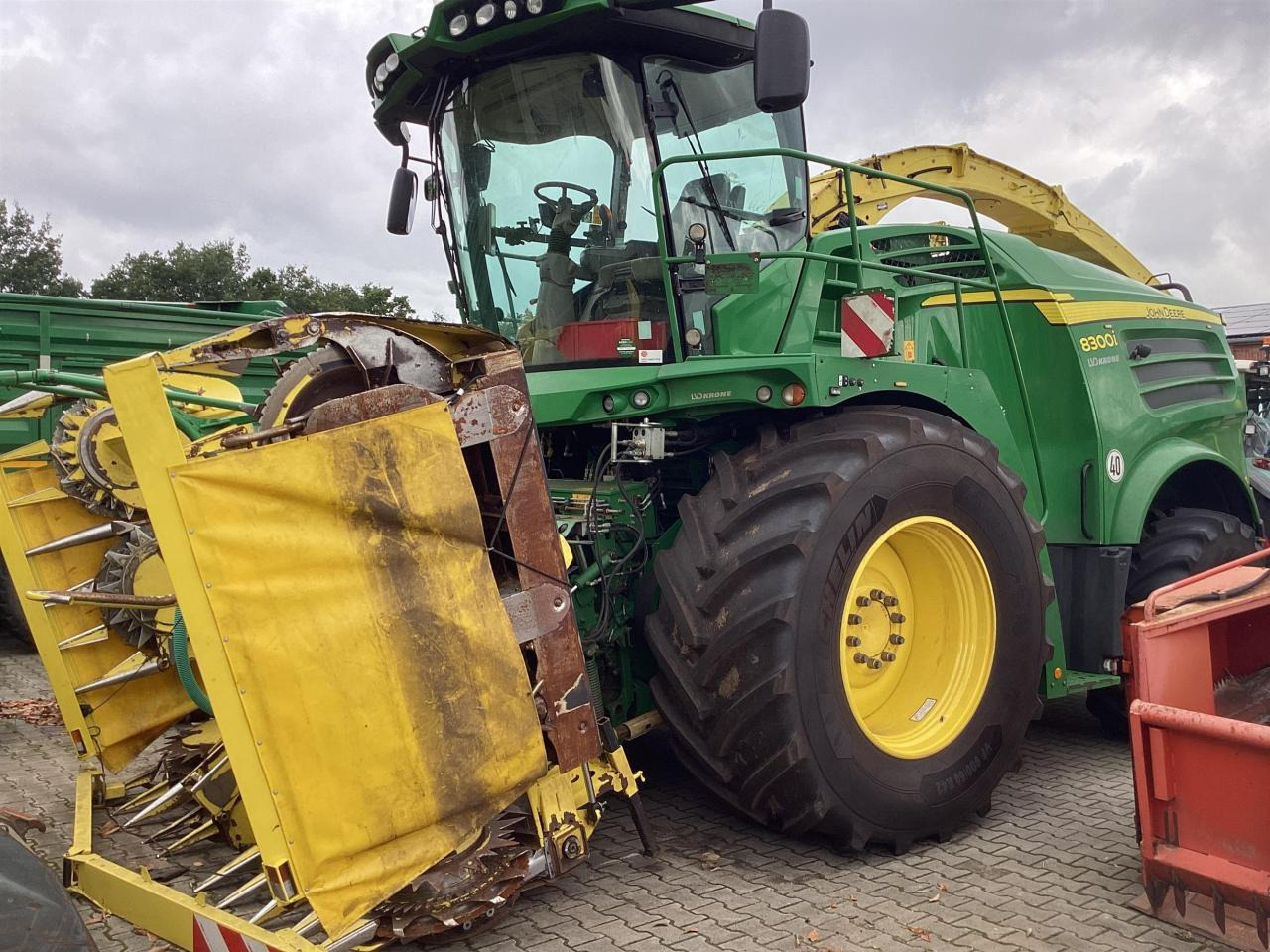 John Deere 8300 - Ensileuse: photos 2 John Deere 8300 - Ensileuse: photos 2