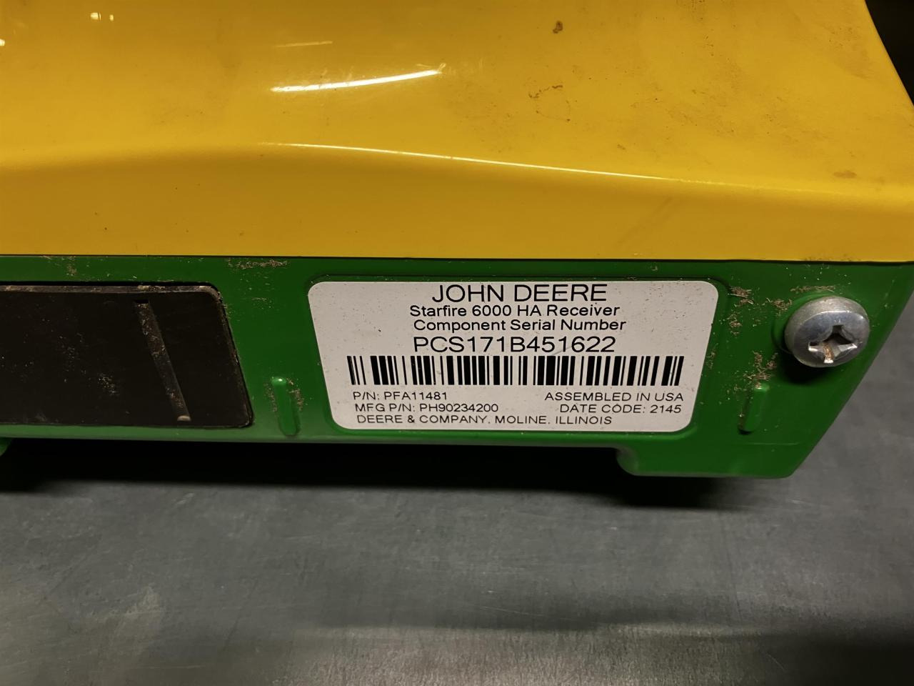 John Deere SF6000 - Système de navigation pour Machine agricole: photos 5 John Deere SF6000 - Système de navigation pour Machine agricole: photos 5