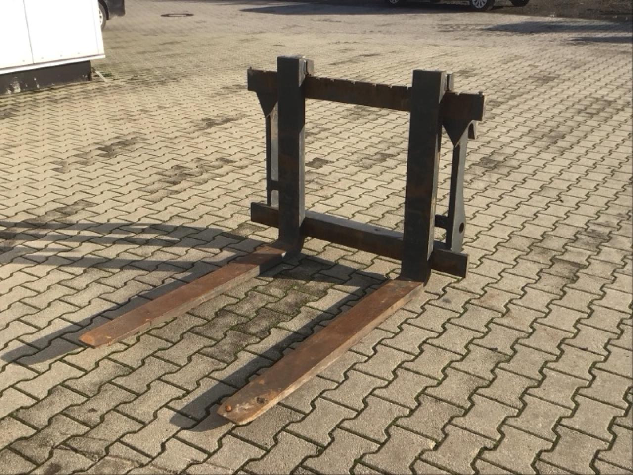 Kramer 1200 mm Palettengabel - Chargeur frontal pour tracteur: photos 2 Kramer 1200 mm Palettengabel - Chargeur frontal pour tracteur: photos 2