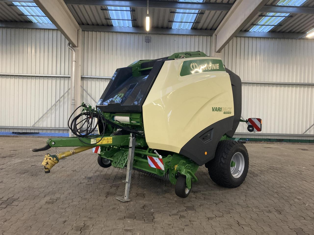 Krone V 190 XC Plus VariPack - Presse à balles rondes: photos 1 Krone V 190 XC Plus VariPack - Presse à balles rondes: photos 1