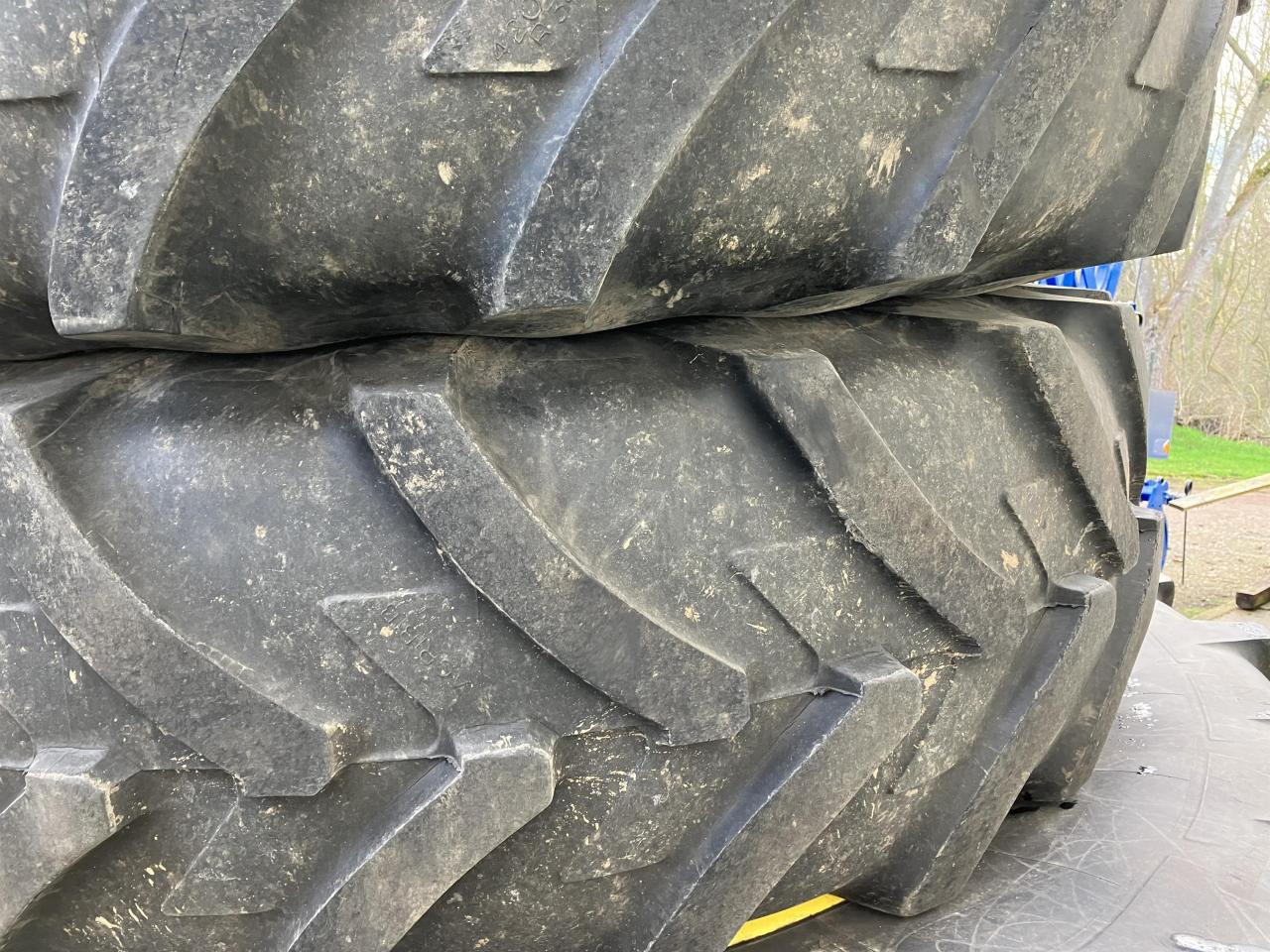 Michelin 420/85R34 - Pneu pour Machine agricole: photos 4 Michelin 420/85R34 - Pneu pour Machine agricole: photos 4