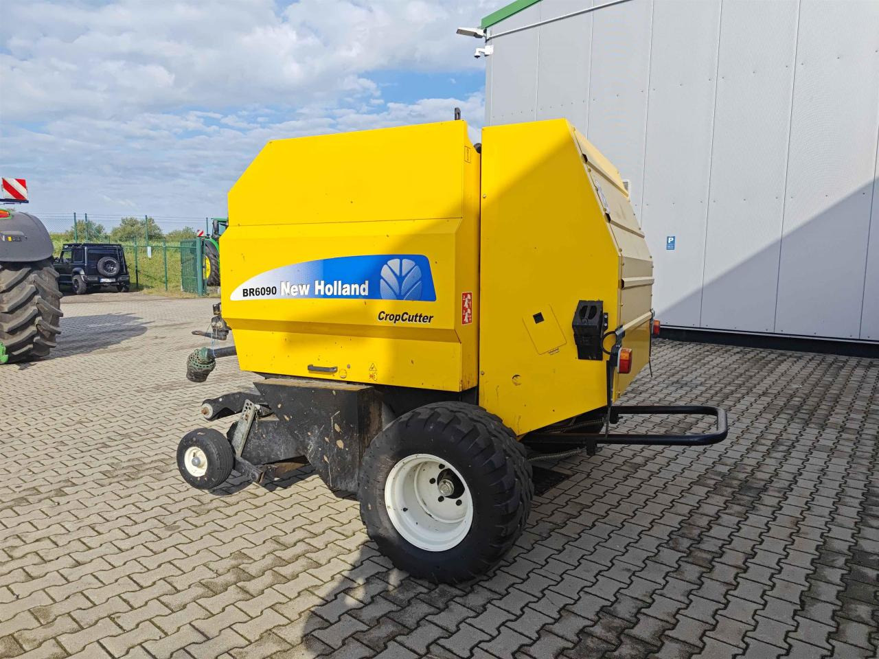 New Holland BR6090 - Presse à balles rondes: photos 3 New Holland BR6090 - Presse à balles rondes: photos 3