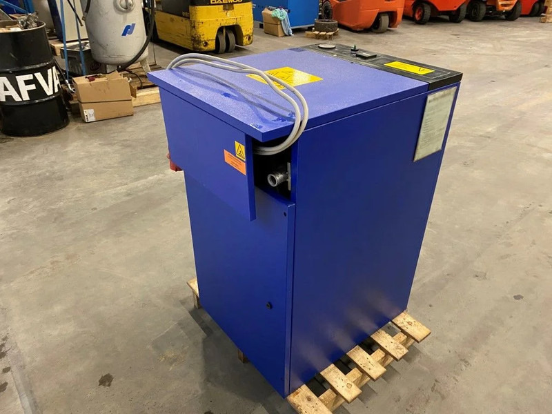 Airpress BA 900 5.5 kW 10 Bar 822 L / min Elektrische Zuigercompressor - Compresseur d'air: photos 5 Airpress BA 900 5.5 kW 10 Bar 822 L / min Elektrische Zuigercompressor - Compresseur d'air: photos 5