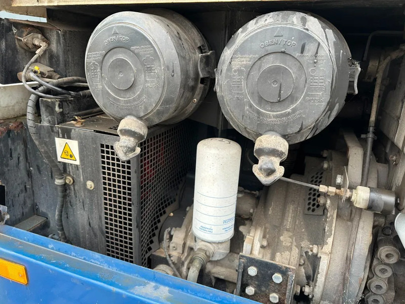 Compresseur d'air Compair H2180 Deutz 2.1 m3 / min 28 kW 7 Bar Mobiele Diesel Compressor met kenteken: photos 8