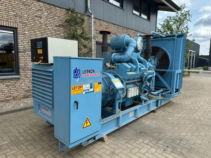 Cummins KTA 38 G1 Leroy Somer 800 kVA noodstroom generatorset as New ! 123 hours ! - Groupe électrogène: photos 2 Cummins KTA 38 G1 Leroy Somer 800 kVA noodstroom generatorset as New ! 123 hours ! - Groupe électrogène: photos 2