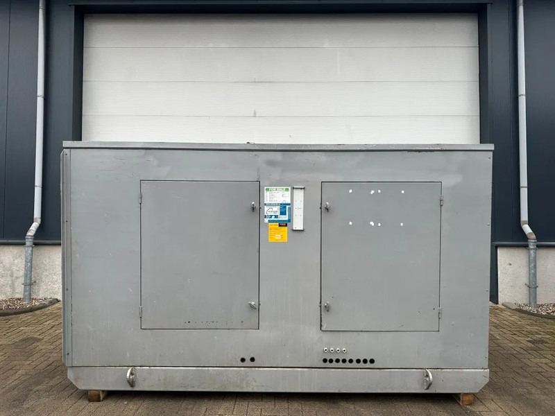 Cummins NT 855 G4 Leroy Somer 230 kVA Silent generatorset ex Emergency 370 hours ! - Groupe électrogène: photos 1 Cummins NT 855 G4 Leroy Somer 230 kVA Silent generatorset ex Emergency 370 hours ! - Groupe électrogène: photos 1