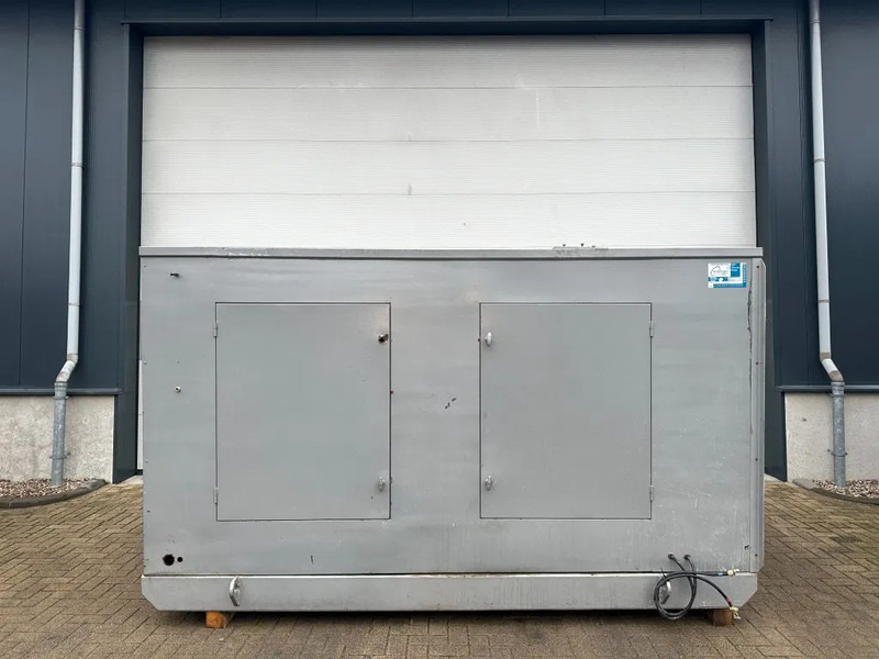 Cummins NT 855 G4 Leroy Somer 230 kVA Silent generatorset ex Emergency 370 hours ! - Groupe électrogène: photos 5 Cummins NT 855 G4 Leroy Somer 230 kVA Silent generatorset ex Emergency 370 hours ! - Groupe électrogène: photos 5