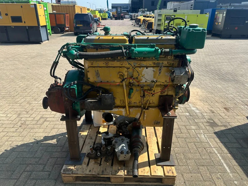 DAF 1160 Marine Diesel Motor met keerkoppeling 170 PK Engine - Moteur: photos 3 DAF 1160 Marine Diesel Motor met keerkoppeling 170 PK Engine - Moteur: photos 3