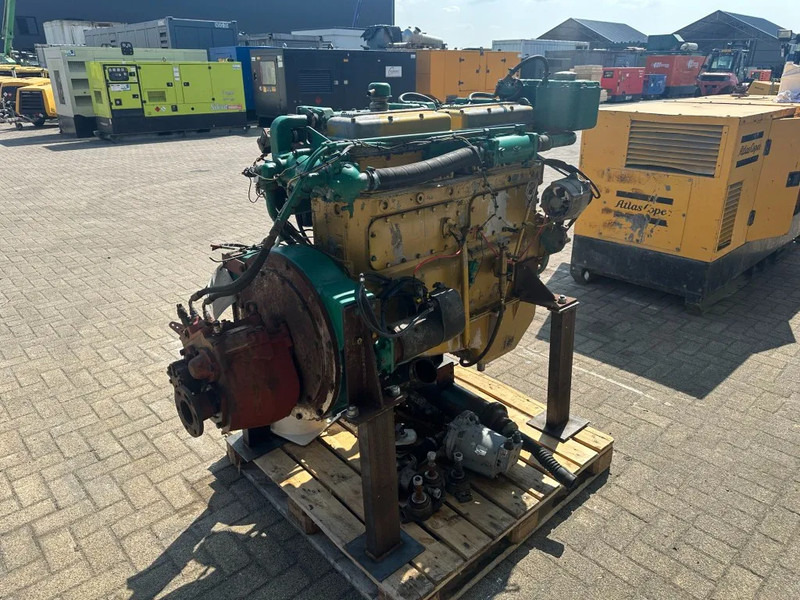 DAF 1160 Marine Diesel Motor met keerkoppeling 170 PK Engine - Moteur: photos 4 DAF 1160 Marine Diesel Motor met keerkoppeling 170 PK Engine - Moteur: photos 4