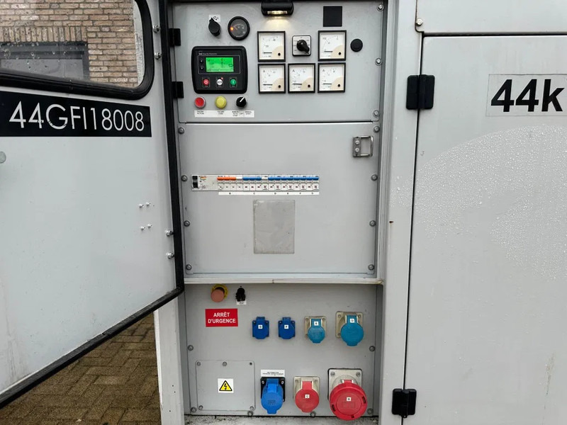 Europower EPUS44TDE Kubota Leroy Somer 44 kVA Supersilent Rental generatorset 2018 ! - Groupe électrogène: photos 5 Europower EPUS44TDE Kubota Leroy Somer 44 kVA Supersilent Rental generatorset 2018 ! - Groupe électrogène: photos 5