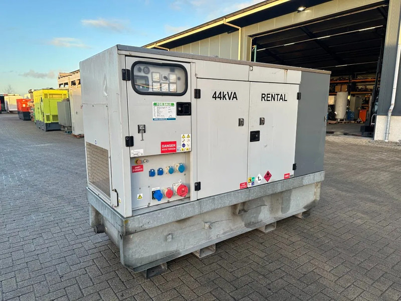 Europower EPUS44TDE Kubota Leroy Somer 44 kVA Supersilent Rental generatorset - Groupe électrogène: photos 3 Europower EPUS44TDE Kubota Leroy Somer 44 kVA Supersilent Rental generatorset - Groupe électrogène: photos 3