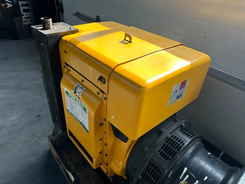 Hatz 2L41C Stamford 17.5 kVA Silentpack generatorset - Groupe électrogène: photos 2 Hatz 2L41C Stamford 17.5 kVA Silentpack generatorset - Groupe électrogène: photos 2