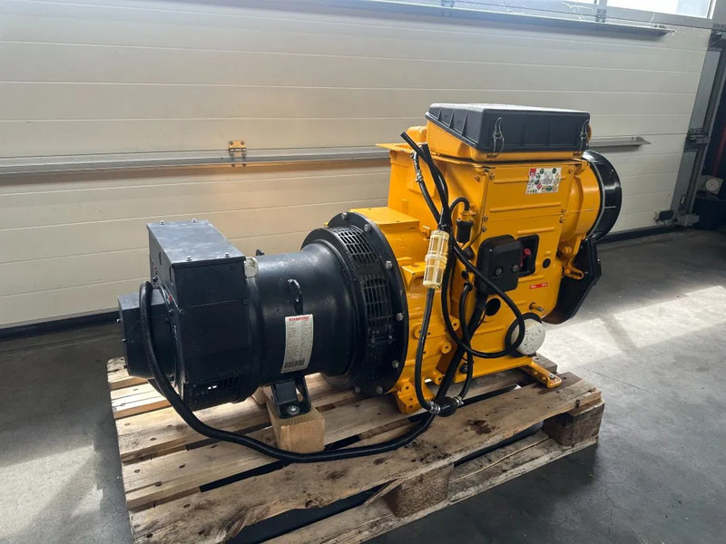 Hatz 2M41 Stamford 17.5 kVA generatorset - Groupe électrogène: photos 5 Hatz 2M41 Stamford 17.5 kVA generatorset - Groupe électrogène: photos 5