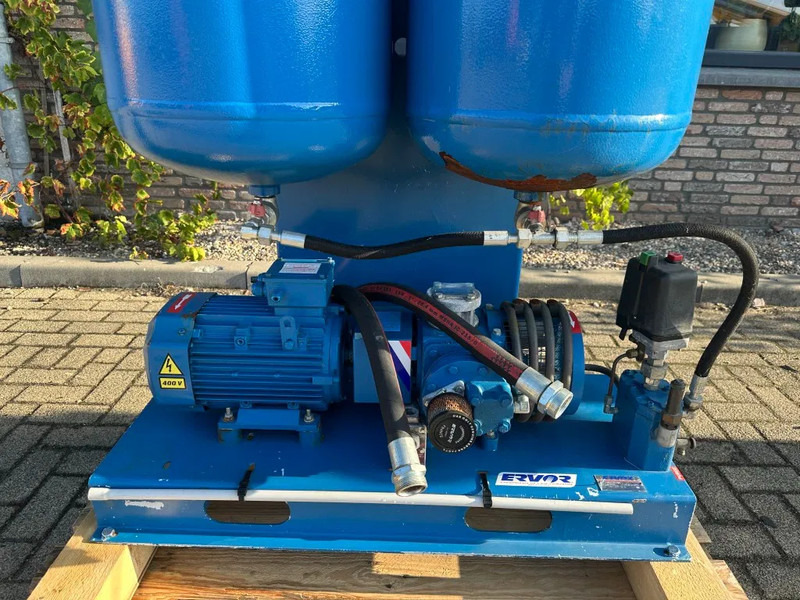 Hogedruk Hogedruk Luchtstart Air starter 30 Bar 15 kW 2 x 150 liter air tank - Pompe à eau: photos 5 Hogedruk Hogedruk Luchtstart Air starter 30 Bar 15 kW 2 x 150 liter air tank - Pompe à eau: photos 5