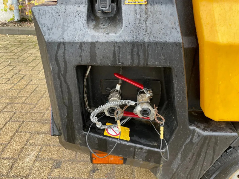 Compresseur d'air Kaeser M27 Kubota 2,7 m3 / min 7 Bar 18 kW Mobiele Silent Diesel Compressor: photos 13