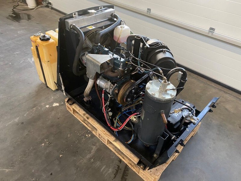 Kubota D1105 Sullair 15.5 kW 7 bar diesel schroefcompressor - Compresseur d'air: photos 3 Kubota D1105 Sullair 15.5 kW 7 bar diesel schroefcompressor - Compresseur d'air: photos 3