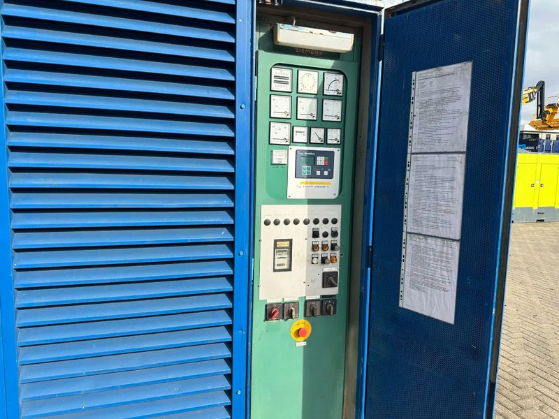 MTU 450 kVA Supersilent generatorset in 20 ft container aggregaat - Groupe électrogène: photos 5 MTU 450 kVA Supersilent generatorset in 20 ft container aggregaat - Groupe électrogène: photos 5