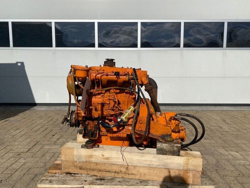 Mitsubishi S3E-2 25 PK Marine Diesel Motor met keerkoppeling - Moteur: photos 1 Mitsubishi S3E-2 25 PK Marine Diesel Motor met keerkoppeling - Moteur: photos 1