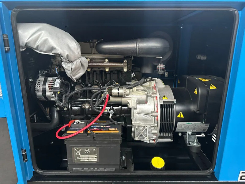 Perkins Leroy Somer 22 kVA Silent noodstroom systeem generatorset NSA ATS New ! - Groupe électrogène: photos 5 Perkins Leroy Somer 22 kVA Silent noodstroom systeem generatorset NSA ATS New ! - Groupe électrogène: photos 5