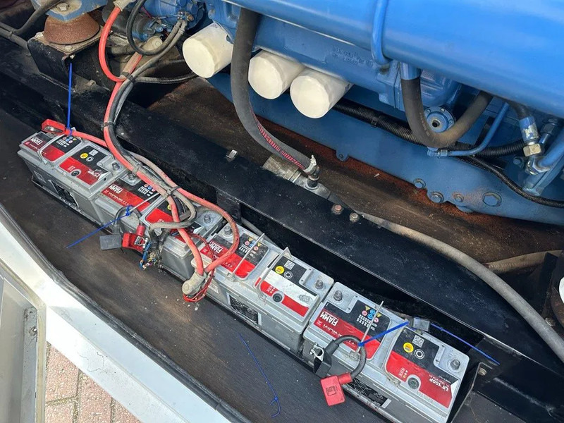 Groupe électrogène SDMO Perkins Leroy Somer 1460 kVA Silent generatorset Powerplant in 40 ft container: photos 15 Groupe électrogène SDMO Perkins Leroy Somer 1460 kVA Silent generatorset Powerplant in 40 ft container: photos 15