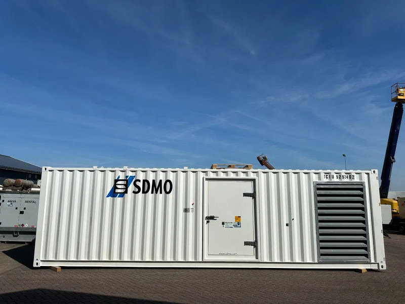 SDMO Perkins Leroy Somer 1460 kVA Silent generatorset Powerplant in 40 ft container - Groupe électrogène: photos 4 SDMO Perkins Leroy Somer 1460 kVA Silent generatorset Powerplant in 40 ft container - Groupe électrogène: photos 4