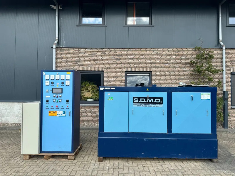 SDMO VM Leroy Somer 30 kVA Silent noodstroom generatorset - Groupe électrogène: photos 1 SDMO VM Leroy Somer 30 kVA Silent noodstroom generatorset - Groupe électrogène: photos 1