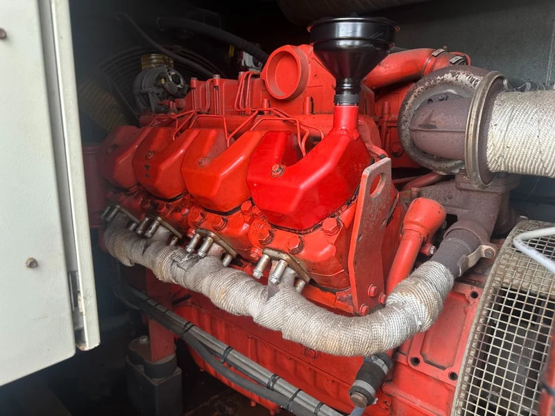 Scania DSI 14 60 Leroy Somer 450 kVA Silent generatorset in 20 ft container - Groupe électrogène: photos 4 Scania DSI 14 60 Leroy Somer 450 kVA Silent generatorset in 20 ft container - Groupe électrogène: photos 4