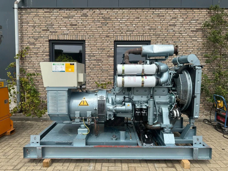 Volvo Penta TD121GG SDMO Leroy Somer 200 kVA noodstroom generatorset - Groupe électrogène: photos 1 Volvo Penta TD121GG SDMO Leroy Somer 200 kVA noodstroom generatorset - Groupe électrogène: photos 1