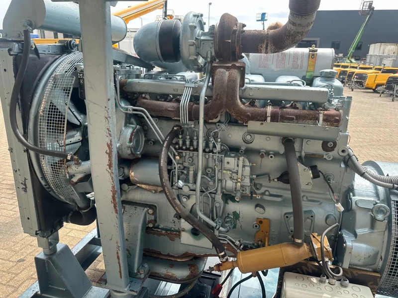 Volvo Penta TD121GG SDMO Leroy Somer 200 kVA noodstroom generatorset - Groupe électrogène: photos 3 Volvo Penta TD121GG SDMO Leroy Somer 200 kVA noodstroom generatorset - Groupe électrogène: photos 3