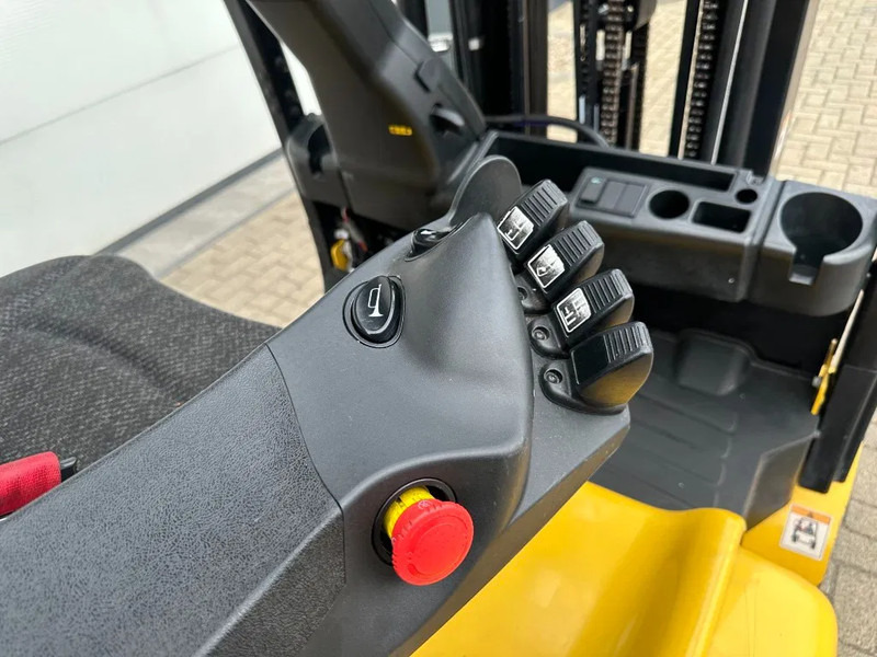 Chariot élévateur électrique Yale ERP22VL 2.2 ton Triplex Freelift Sideshift Elektra Heftruck Accu 2022: photos 19