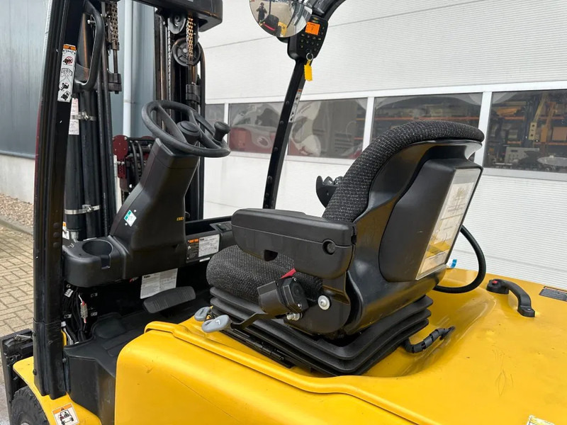 Chariot élévateur électrique Yale ERP22VL 2.2 ton Triplex Freelift Sideshift Elektra Heftruck Accu 2022: photos 17