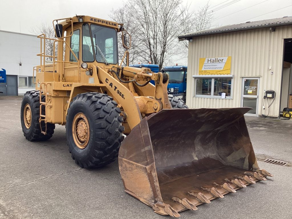 CAT 966D 966 D - Chargeuse sur pneus: photos 3 CAT 966D 966 D - Chargeuse sur pneus: photos 3