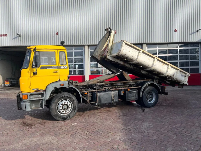 DAF 1900 F HAAKARM - Camion porte-conteneur/ Caisse mobile: photos 2 DAF 1900 F HAAKARM - Camion porte-conteneur/ Caisse mobile: photos 2