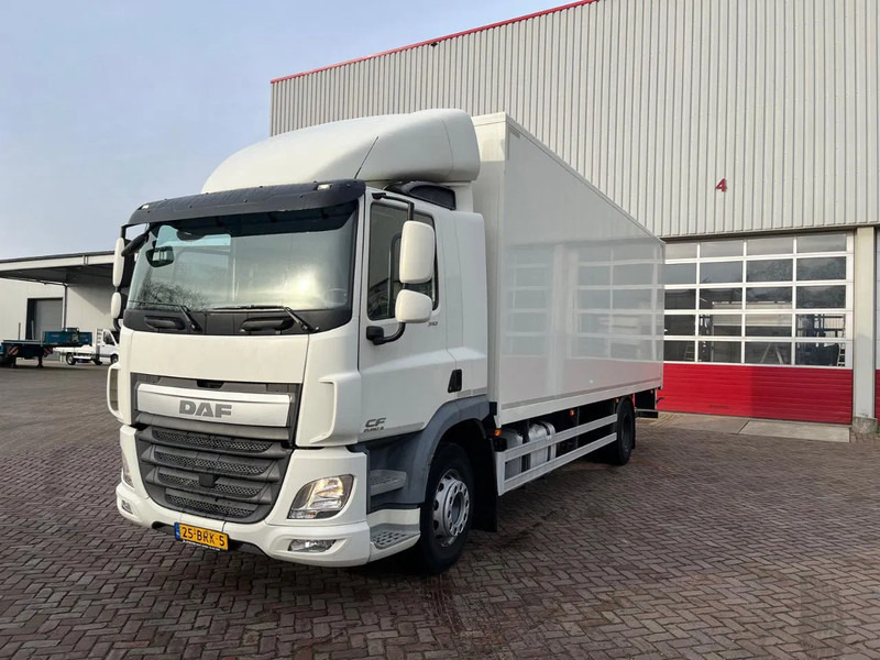 DAF CF 310 FA EURO 6 - Camion fourgon: photos 3 DAF CF 310 FA EURO 6 - Camion fourgon: photos 3