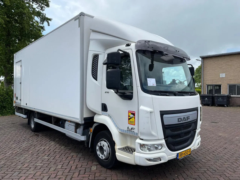 DAF LF 210 FA EURO 6 - Camion fourgon: photos 1 DAF LF 210 FA EURO 6 - Camion fourgon: photos 1